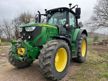 Traktor John Deere 6120M