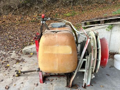 Weingarten Spritze 350 l