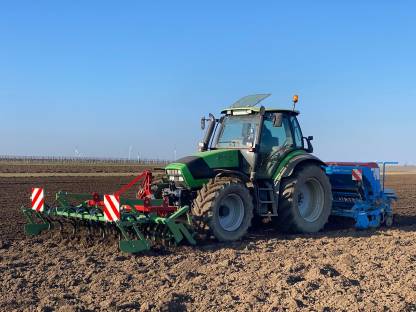 Bild 2:Agrar- und Forstdienstleistungen