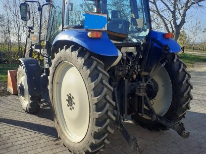 Verkaufe Zugmaschine New Holland TD90D inkl. Frontlader