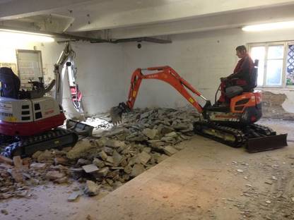 Bild 3:Wir übernehmen Ihre Baggerarbeiten