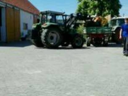 Bild 4:Mist aufladen und streuen