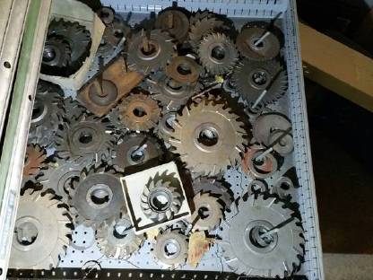 Bild 4:Fräser und Kreissägeblätter