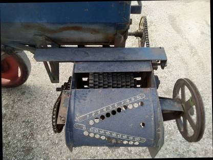 Bild 2:Kastenstreuer