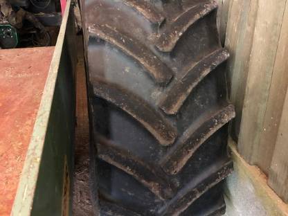 Reifen 540/65R38