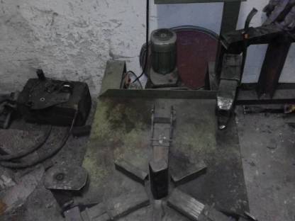 Reifenmontiermaschine LKW, Traktor