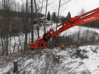 Bild 2:Winterzeit - Pflegezeit für Straßen- und Feldwege