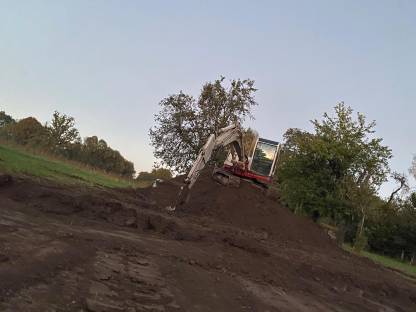 Bild 2:Baggerarbeiten