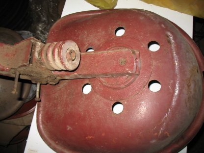 Bild 8:Gelenkwelle, Reifen, Sitze