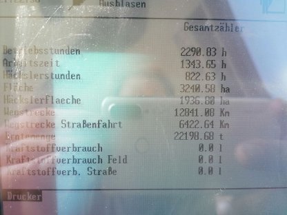 Bild 5:Claas Lexion 570 Montana mit Vario 660 Schneidwerk