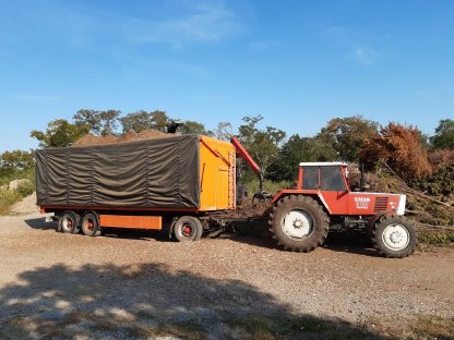 Bild 4:Hackguterzeugung und Transport, Hackschnitzel