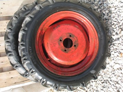 Bild 6:Gelenkwelle, Reifen, Sitze