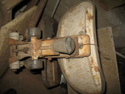 Bild 9:Gelenkwelle, Reifen, Sitze