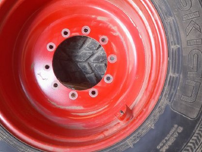 Bild 3:Traktorreifen Kompletträder