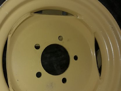 Bild 6:Reifen für Steyr 190