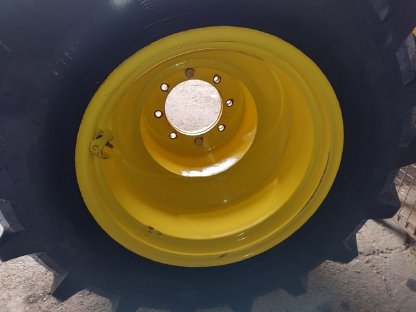 Bild 4:Pflegeräder Kulturräder 460/85 R38 420/70 R24