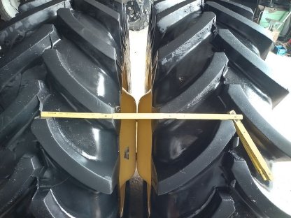 Bild 2:Pflegeräder Kulturräder 460/85 R38 420/70 R24