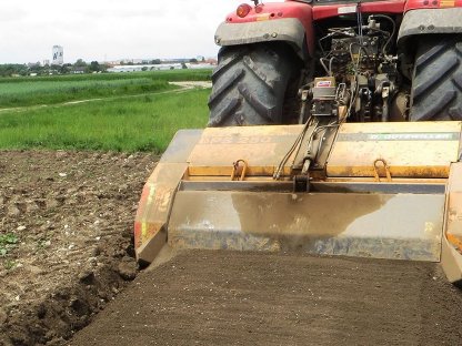 Bild 4:Forstmulchen Forstfräsen Stockfräsen Steinfräsen Aufforstung