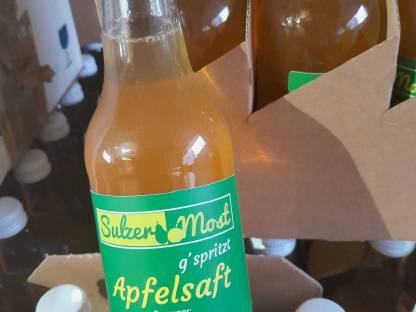 Bild 2:Birnenfrizzante Apfesaft gespritzt