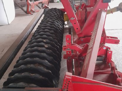 Bild 5:Huckepack Lely 300/35