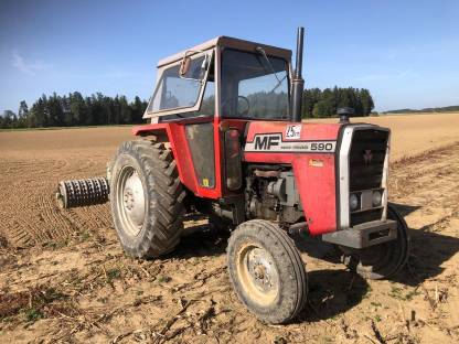 Massey Ferguson 590