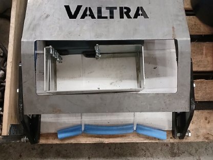 Valtra Frontschutz