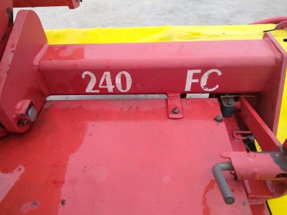 Bild 7:LELY 240 FC Frontscheibenmähwerk