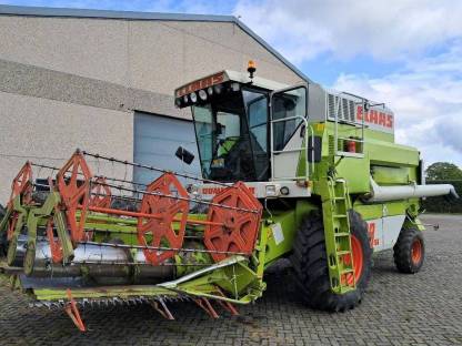 Mähdrescher Claas DOMINATOR 88 SL