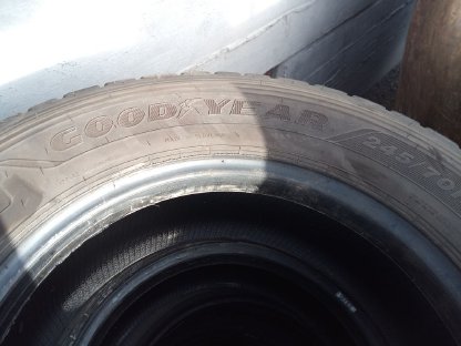 Goodyear Winterreifen 245/70 R17.5