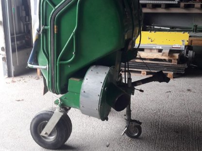 Bild 9:John Deere 2320