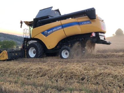 Mähdrescher New Holland CX 5.90 Lateral