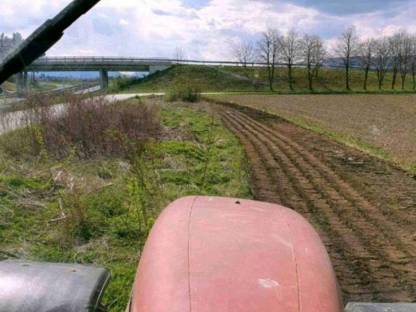 Bild 2:Steinfräsarbeit