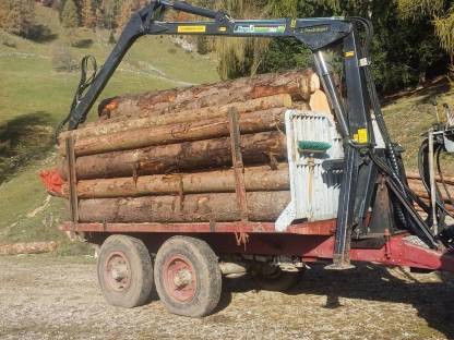 Rückewagen mit Nokka Kran