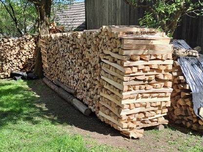 Bild 2:Brennholz Esche Hartholz Bucklige Welt