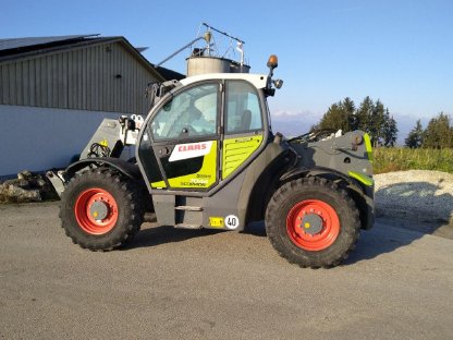 Claas Scorpion 7044