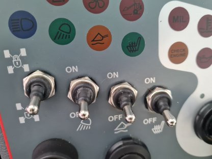 Bild 8:Hoflader AVANT 523 Diesel, Neuwertig, 13 Bstd., Heizung