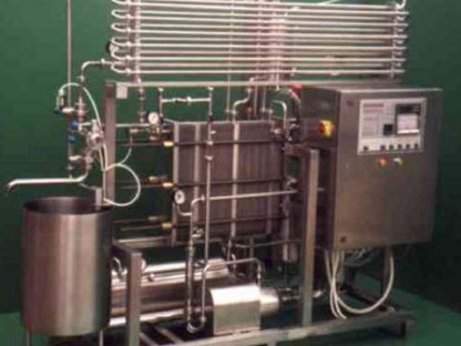 Bild 4:Pasteurisieren mit geprüftem Plattenpasteur