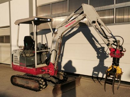 Takeuchi TB 016