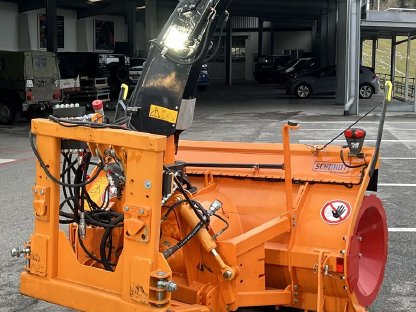 Bild 5:Schneefräse Schmidt FS 75-220, hydr.