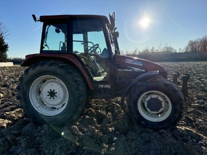 New Holland TL100