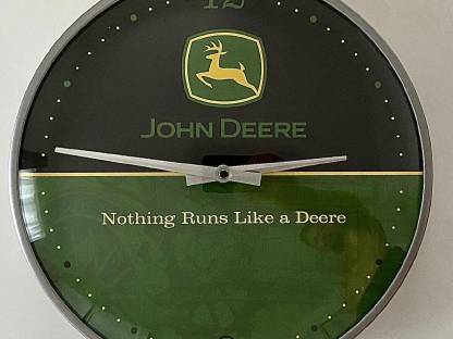 John Deere Logo Wanduhr 31 cm