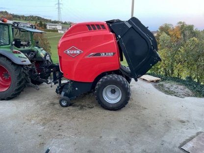 Bild 5:Kuhn VB 3165 variable Rundballenpresse