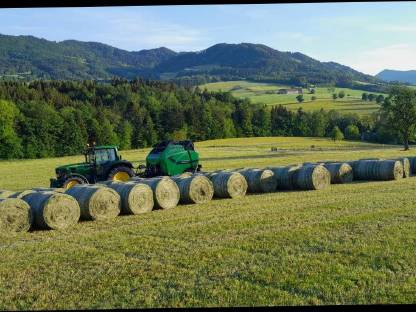 Grassilage, Maissilage, Belüftungsheu, Pferdeheu und Stroh