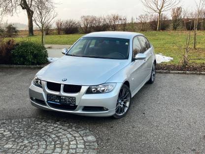 BMW 320i