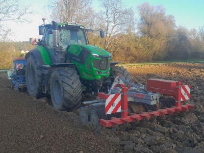 Drillsaat kombiniert mit Lemken Sämaschine