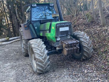 Alter Deutz Forsttraktor