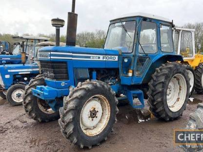 Suche Ford 8100 A