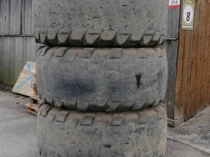 Michelin 24 R 20,5 XS mit Felge