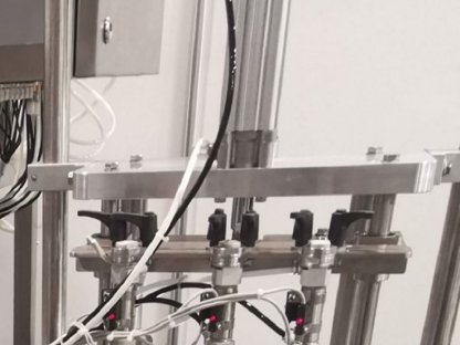 Bild 3:Flaschenabfüller, Kistenabfüller