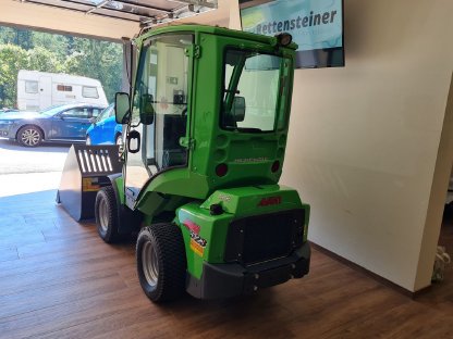 Bild 3:Hoflader AVANT 523 Diesel, Neuwertig, 13 Bstd., Heizung